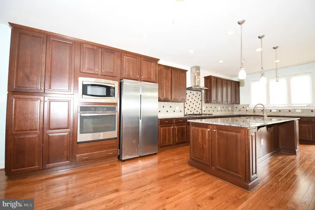 $4,000 | 14823 Wootton Manor Court, Rockville, MD 20850