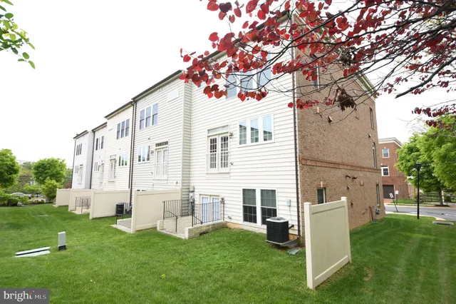 $4,000 | 14823 Wootton Manor Court, Rockville, MD 20850