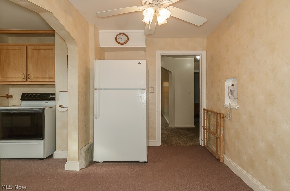1431 Mayfield Ridge Road Cleveland, OH 44124 - Photo 18 of 35