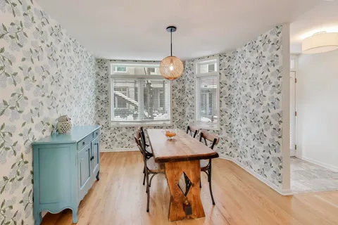 $699,900 | 2737 North Janssen Avenue, Unit B, Chicago, IL 60614