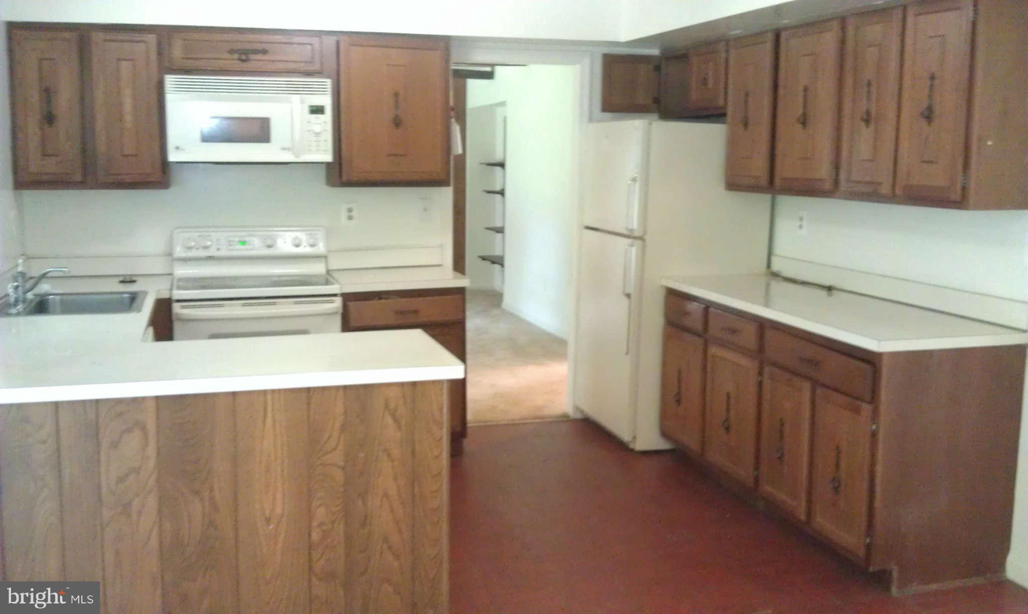 3220 Beret Lane Silver Spring, MD 20906 - Photo 8 of 15 Kitchen