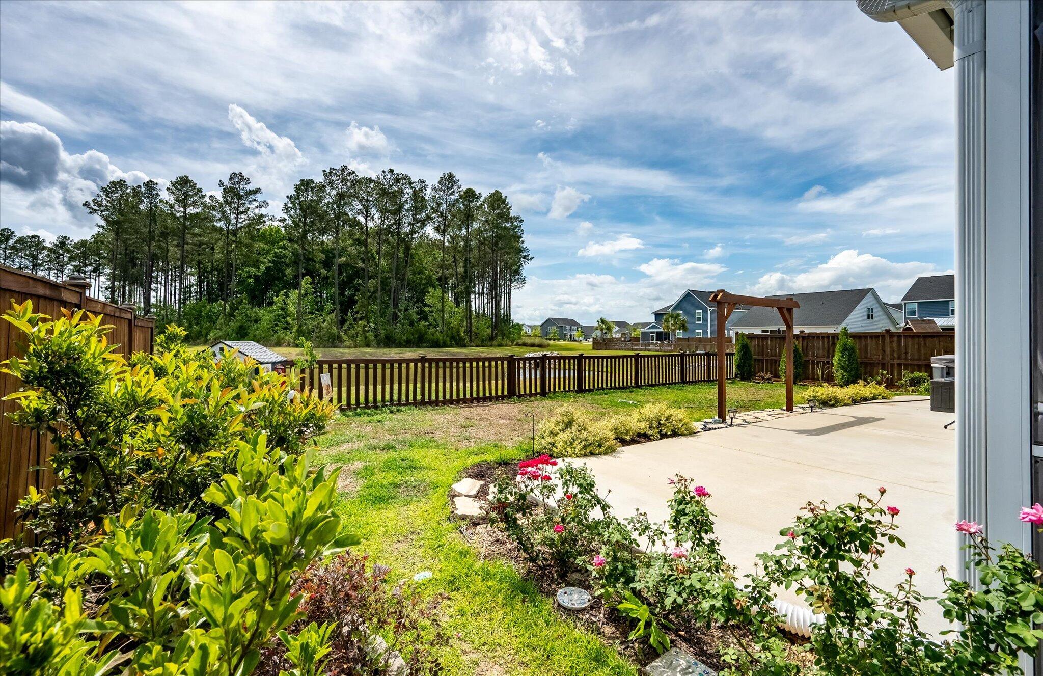 233 Narrowleaf Avenue Summerville, SC 29485 - Photo 36 of 92