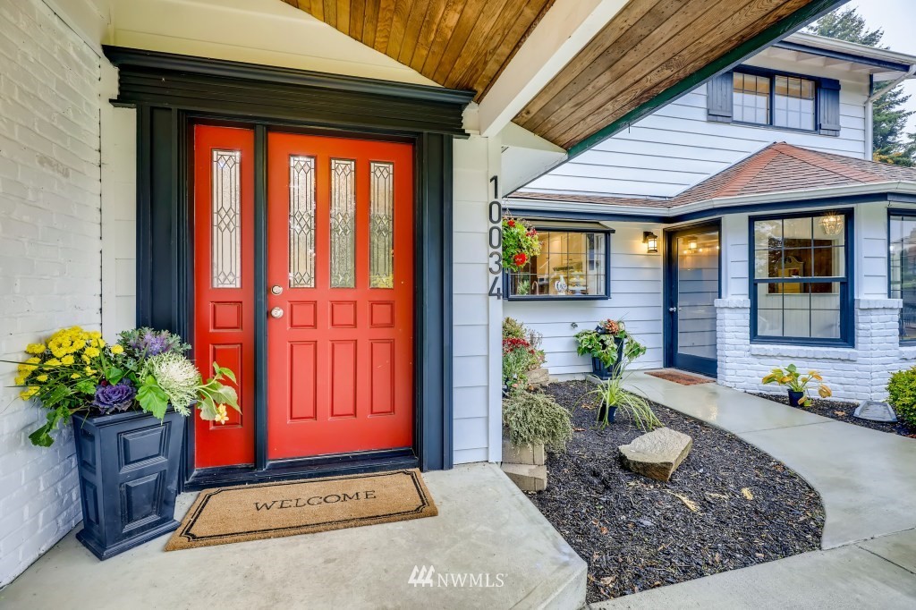 10034 Southeast 190th Street Renton, WA 98055 - Photo 2 of 29