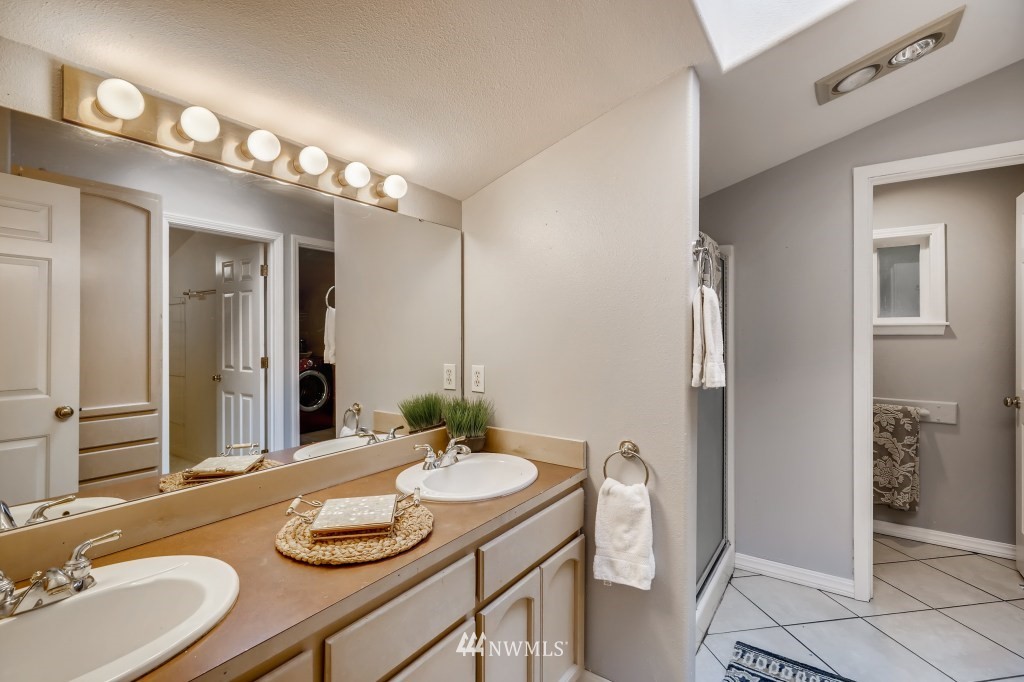 10034 Southeast 190th Street Renton, WA 98055 - Photo 17 of 29
