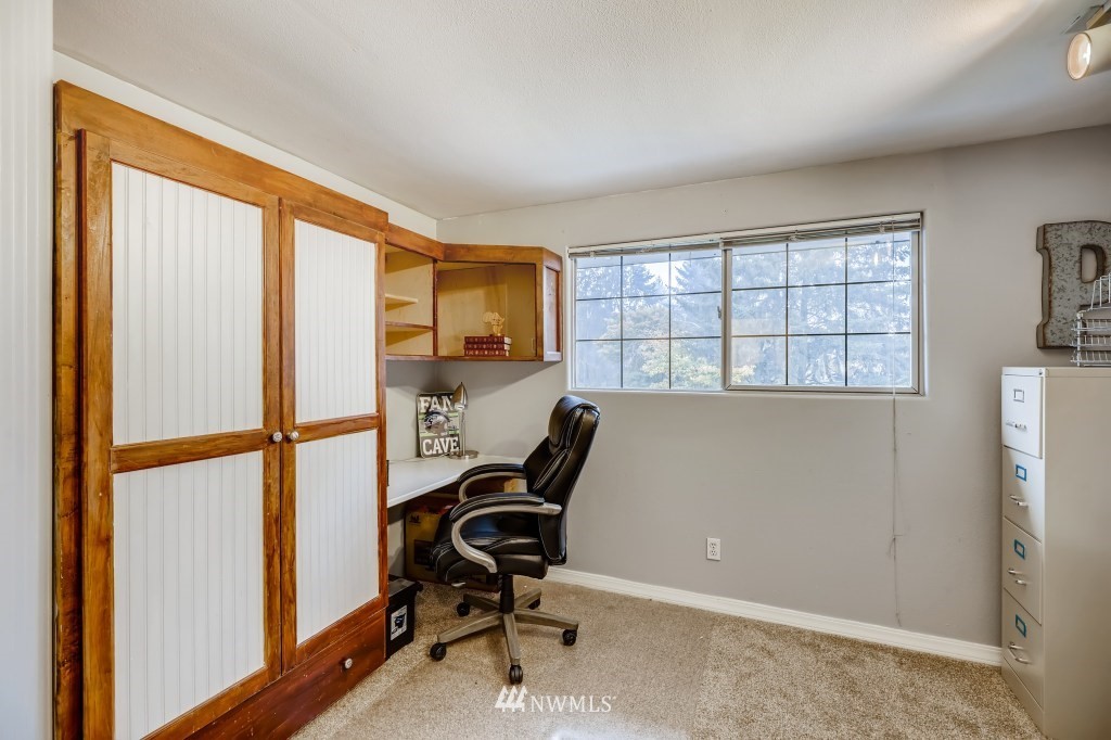 10034 Southeast 190th Street Renton, WA 98055 - Photo 23 of 29