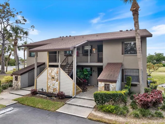 $215,000 | 925 Capri Isles Boulevard, Unit 4, Venice, FL 34292