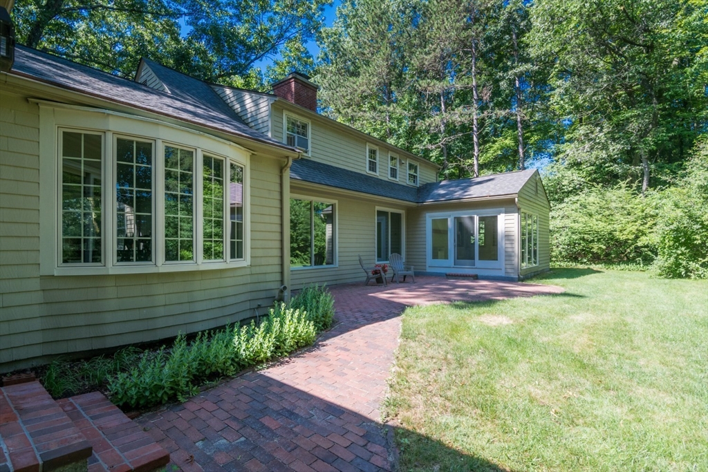100 Hilltop Road Longmeadow, MA 01106 - Photo 37 of 42