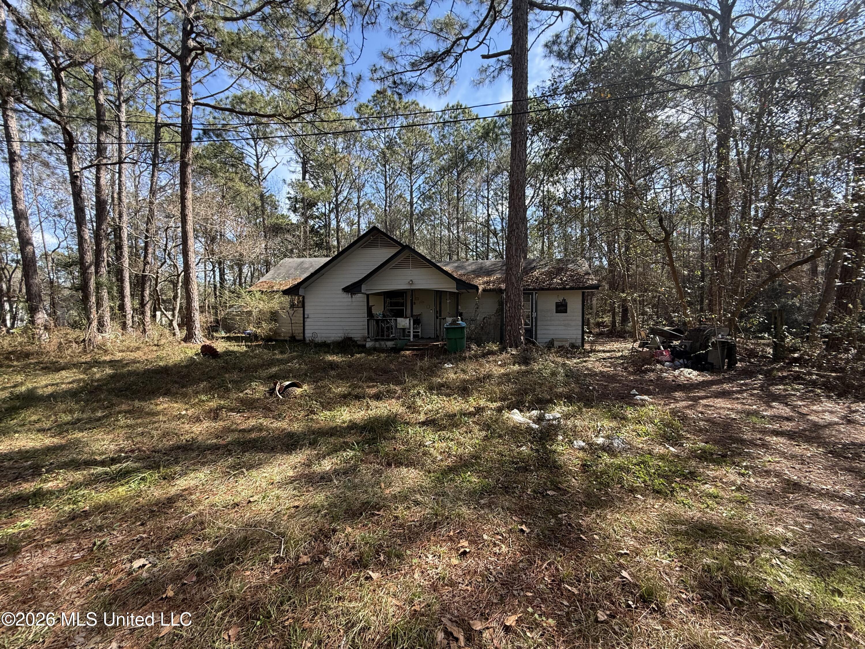 2112 Laurelglen Road Gautier, MS 39553 - Photo 3 of 28 IMG_9894