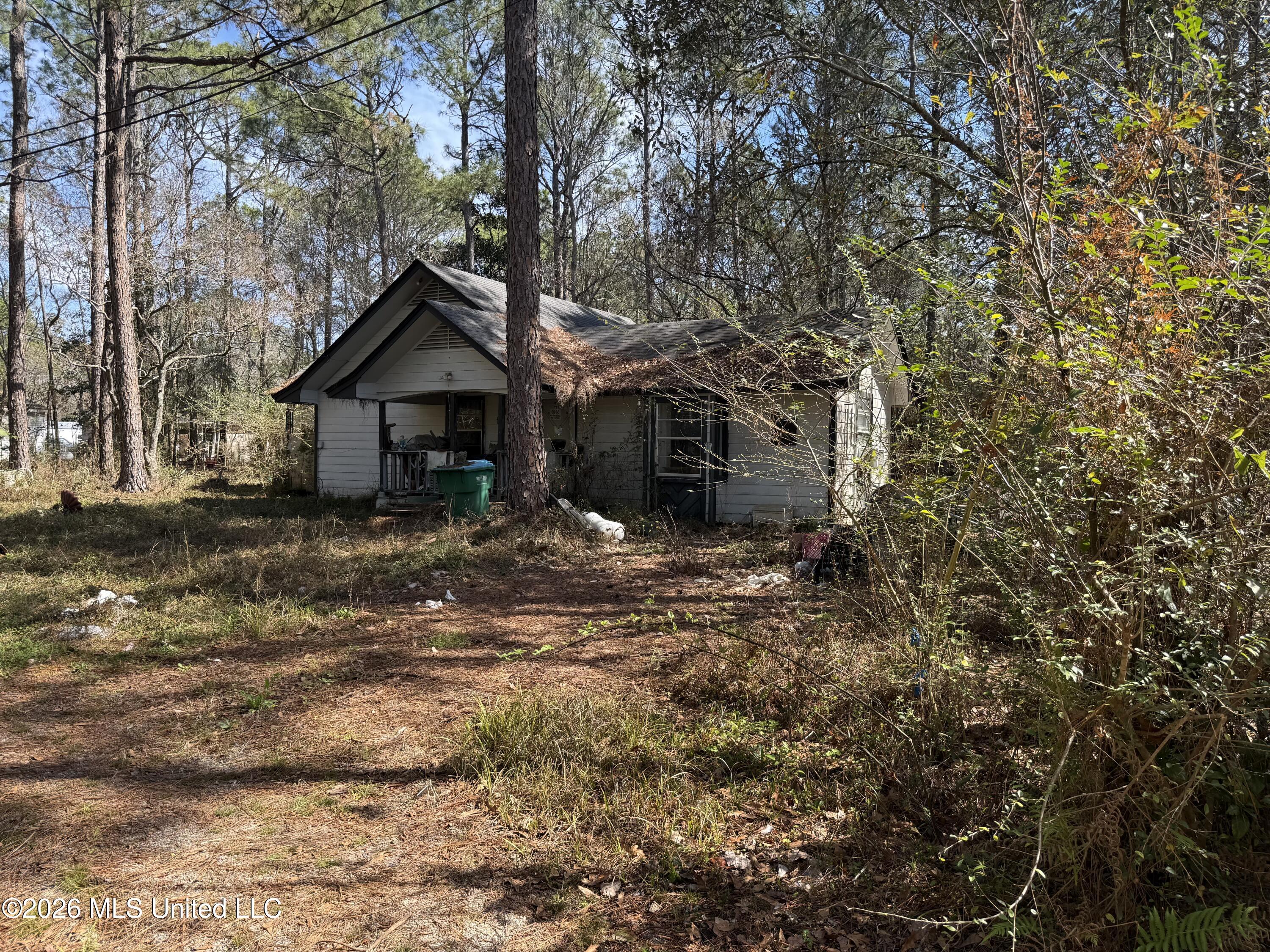 2112 Laurelglen Road Gautier, MS 39553 - Photo 4 of 28 IMG_9893