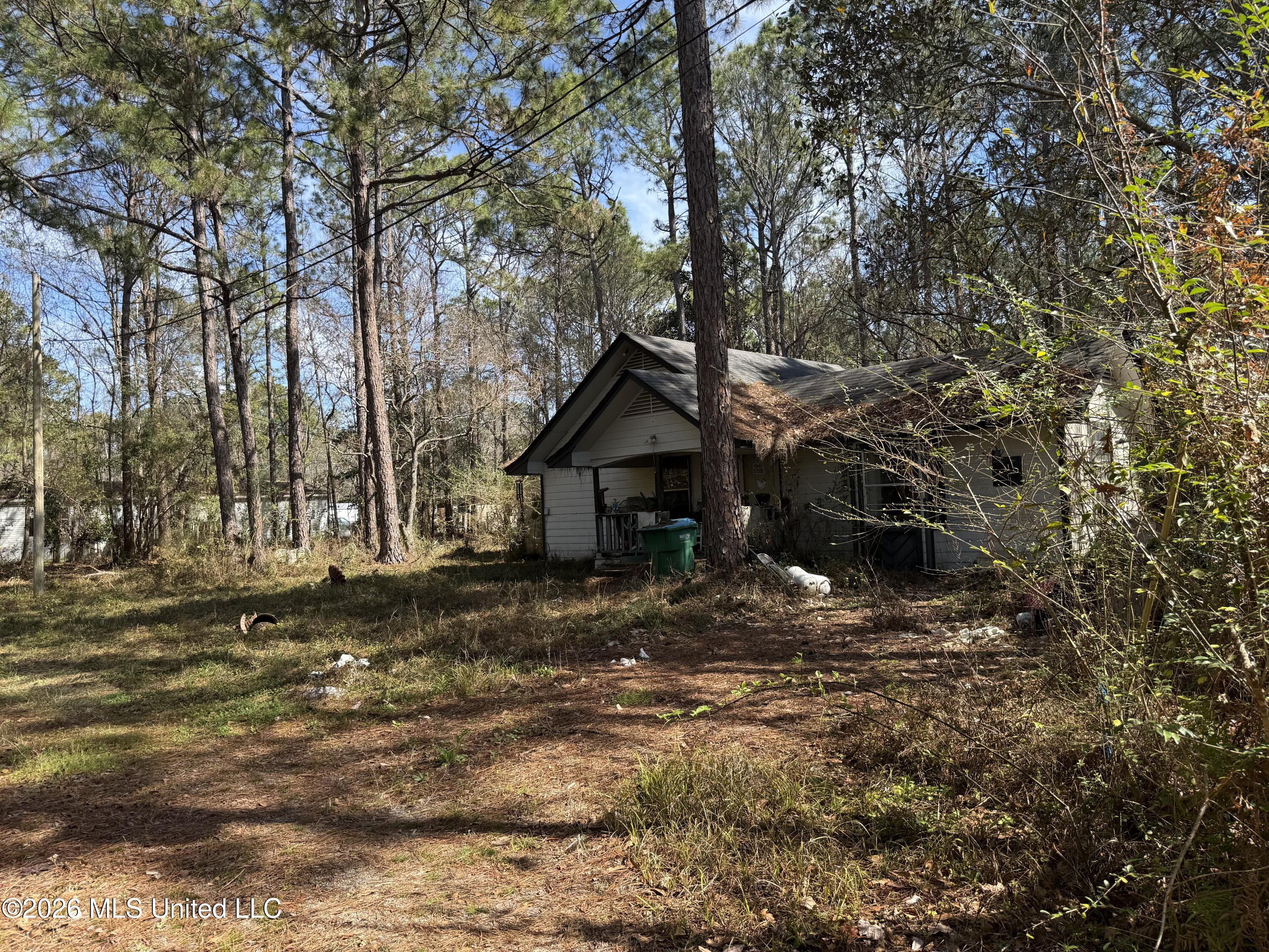 2112 Laurelglen Road Gautier, MS 39553 - Photo 5 of 28 IMG_9892