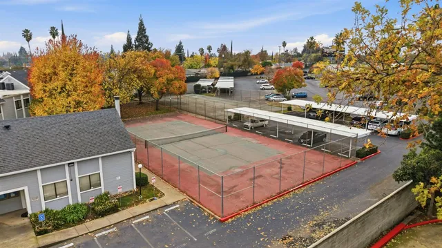 $284,500 | 7417 Auburn Oaks Court, Unit H, Citrus Heights, CA 95621