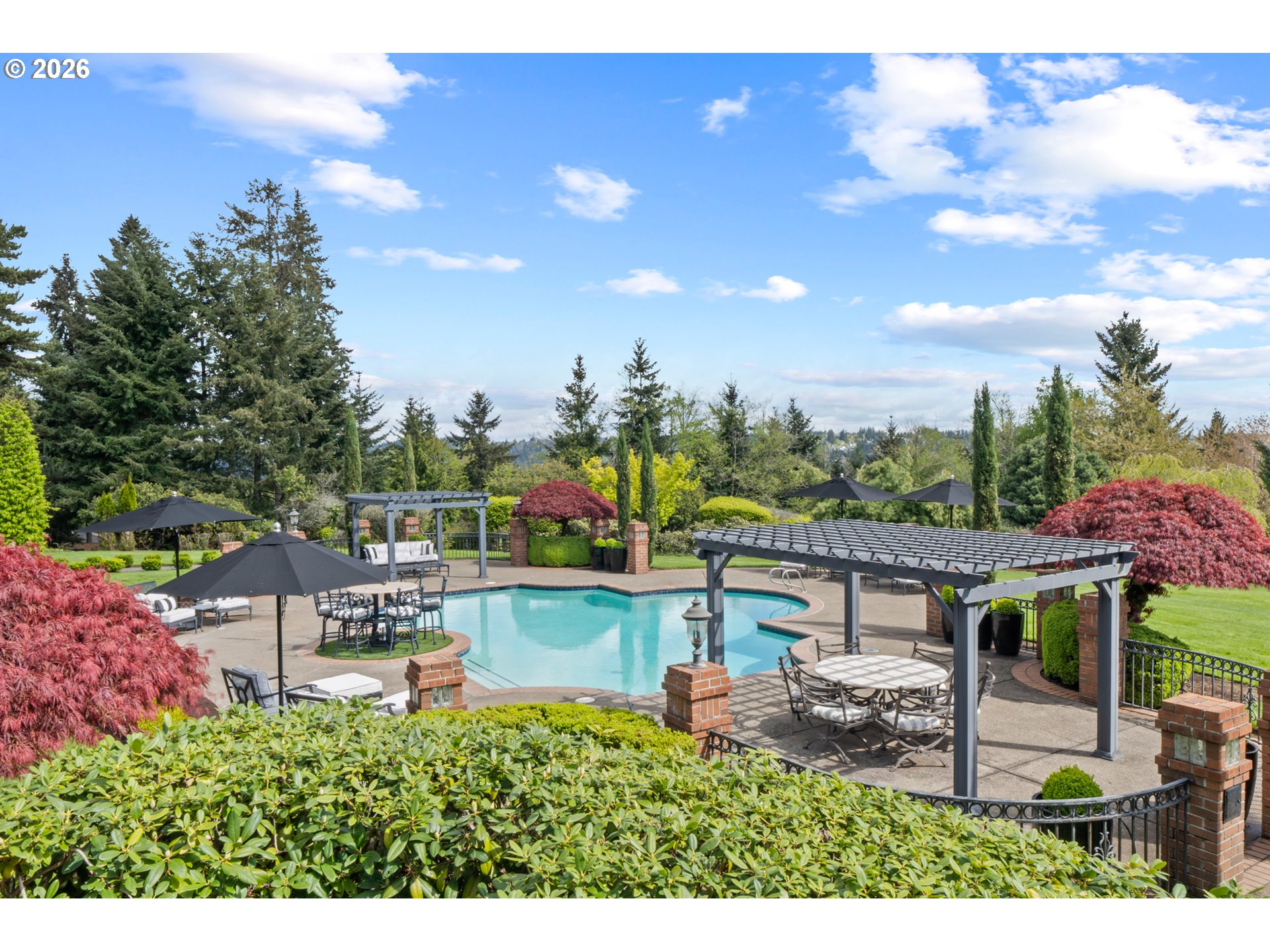 24770 Southwest Valley View Road West Linn, OR 97068 - Photo 19 of 47