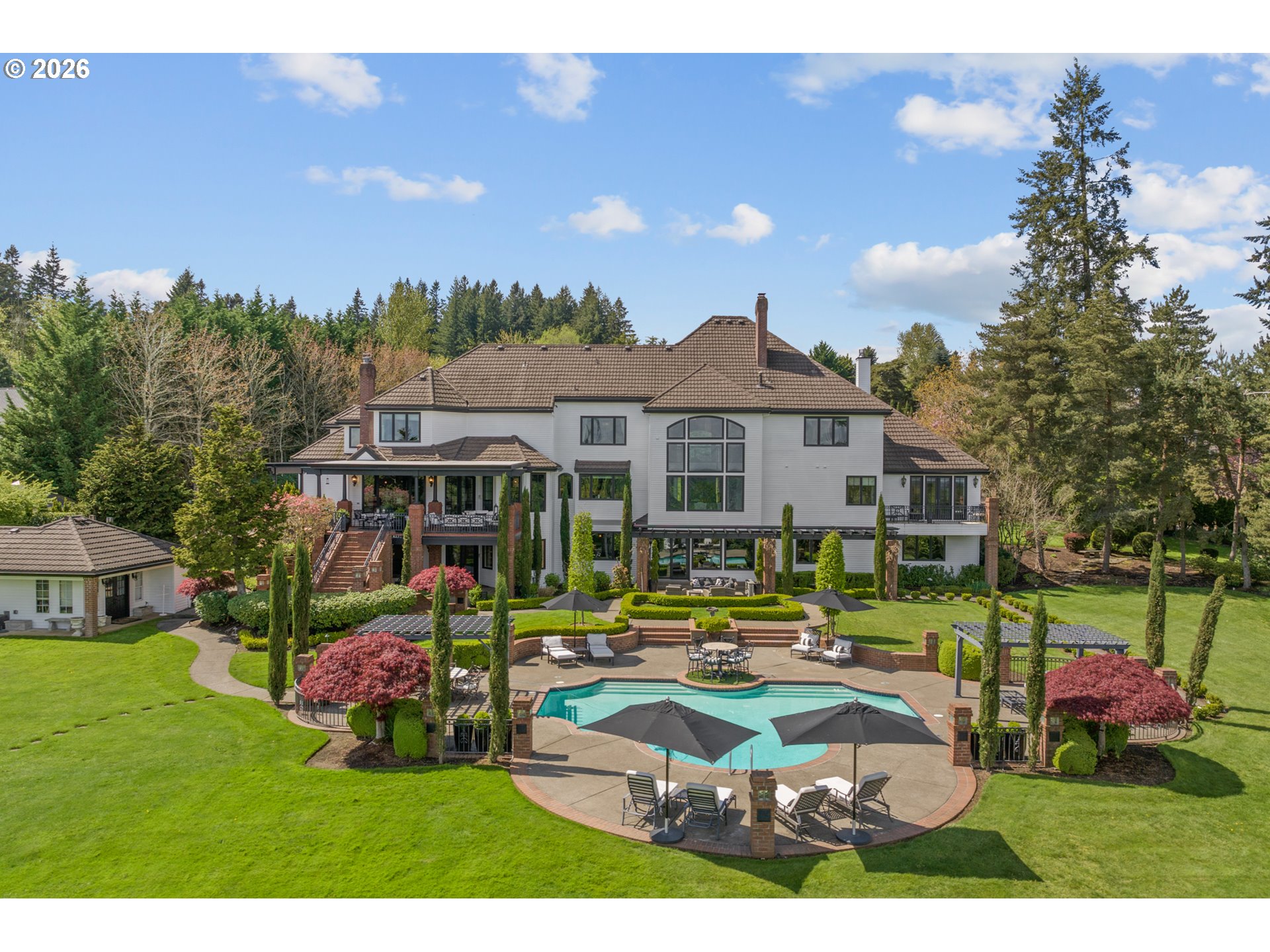 24770 Southwest Valley View Road West Linn, OR 97068 - Photo 4 of 47