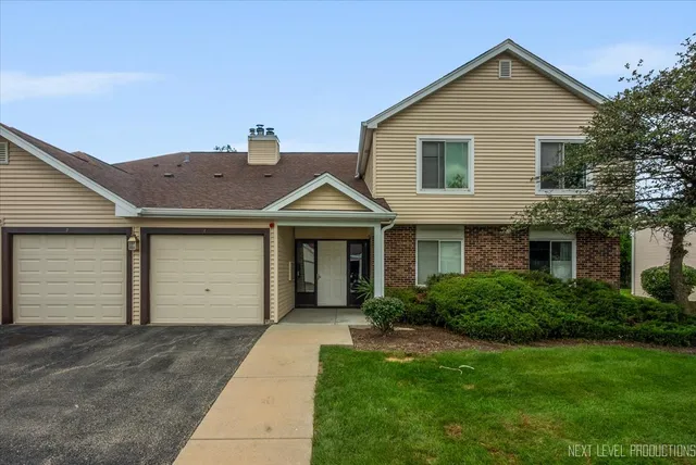 $235,000 | 7000 Sussex Court, Unit 204, Woodridge, IL 60517