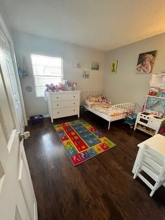 $2,500 | 724 Fortuna Drive, Brandon, FL 33511