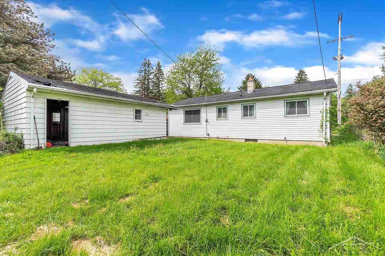 4091 South Washington Road Saginaw, MI 48601 - Photo 22 of 23 50077396-21.JPG