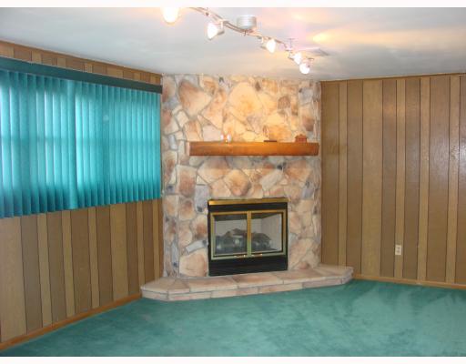 419 Markeys Road Ruffs Dale, PA 15679 - Photo 7 of 8 Den/Family/Great Room.