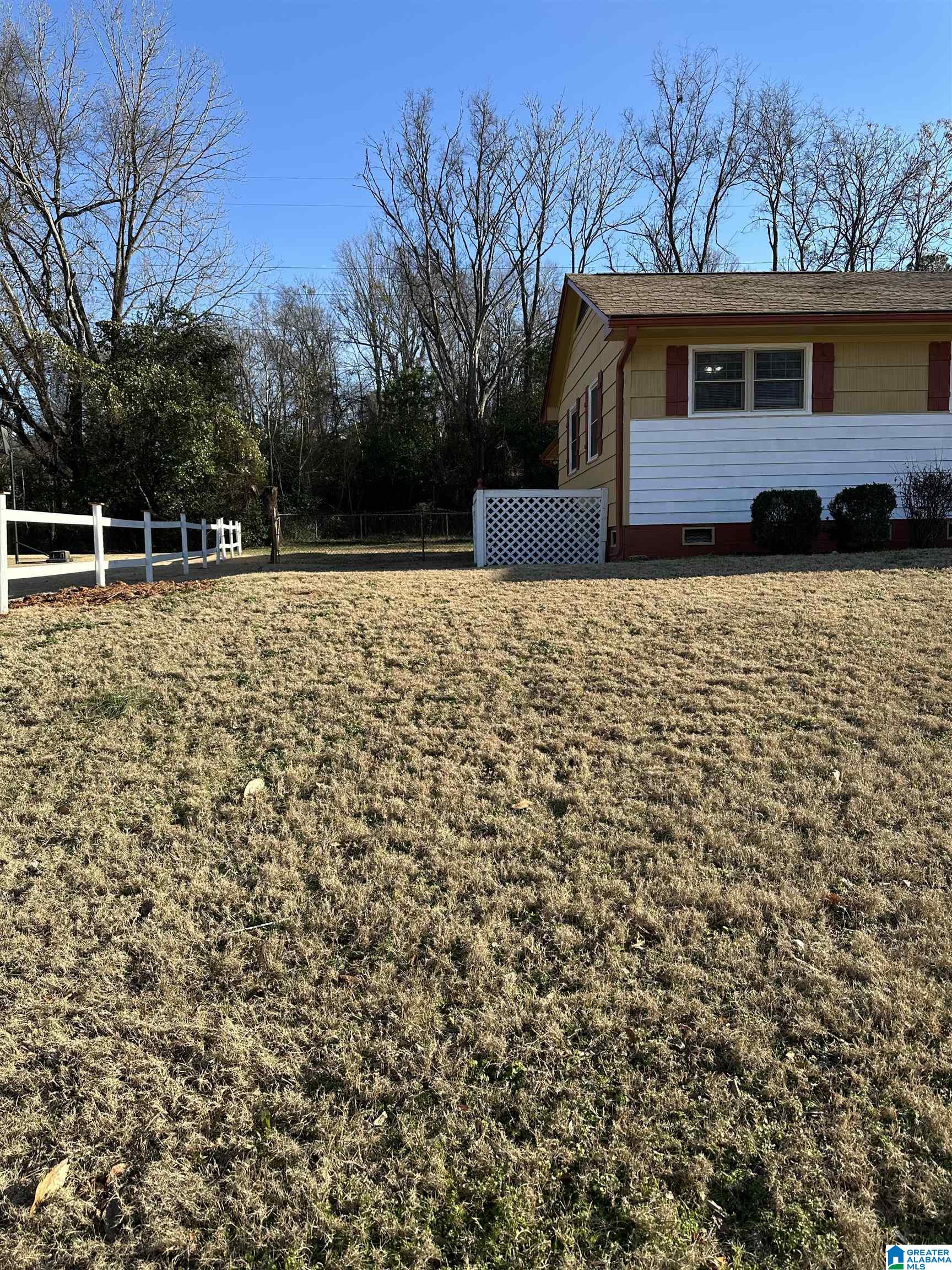 13 Spring Haven Circle Southwest Birmingham, AL 35211 - Photo 4 of 24