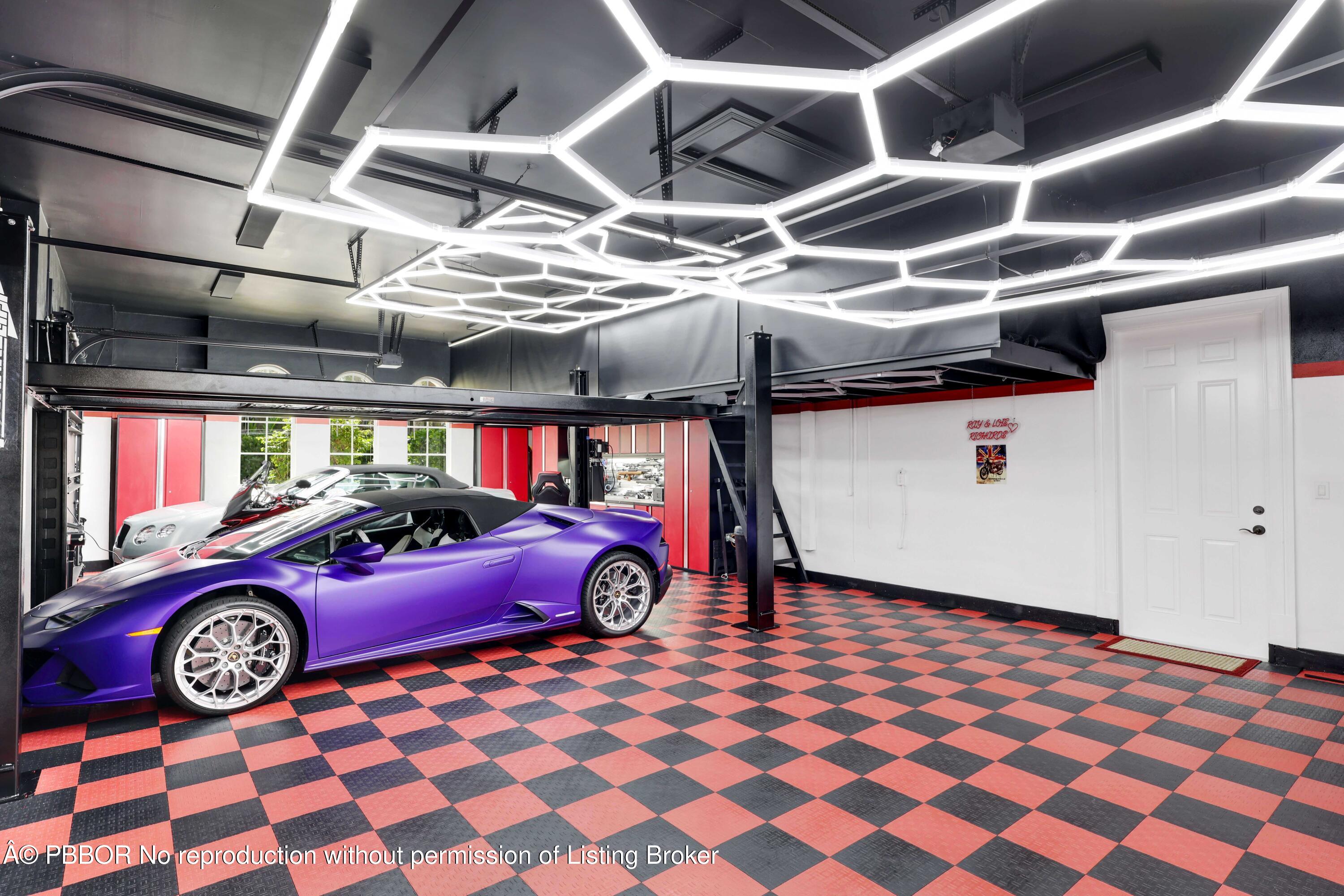 317 Old Jupiter Beach Road Jupiter, FL 33477 - Photo 40 of 55 4-Car Garage