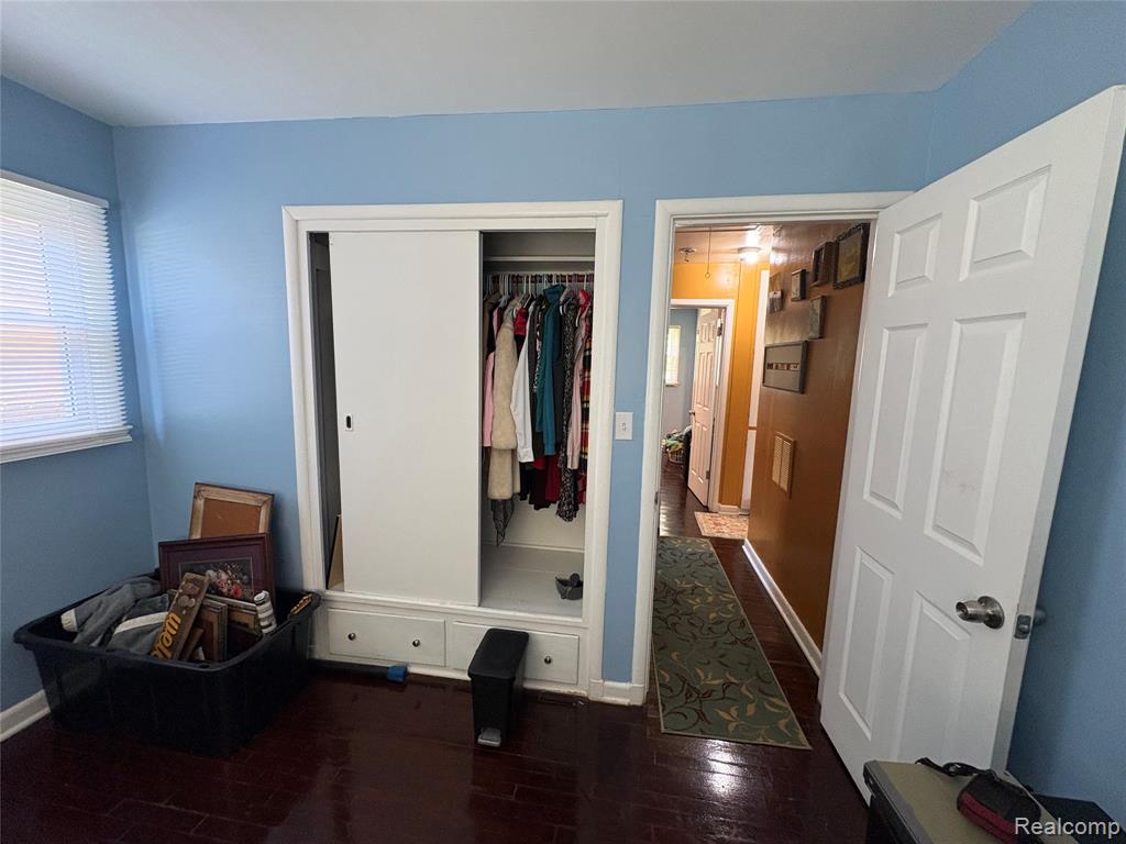 3022 Begole Street Flint, MI 48504 - Photo 5 of 22