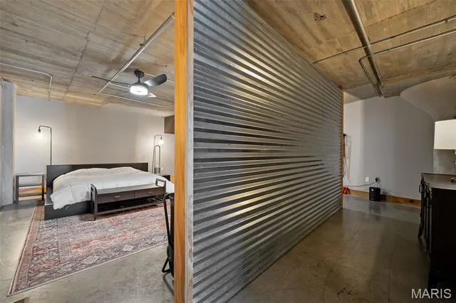 $279,000 | 2323 Locust Street, Unit 212, St. Louis, MO 63103