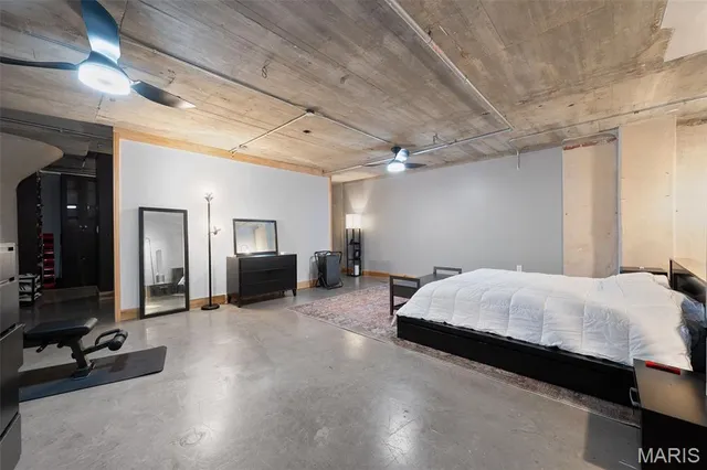 $279,000 | 2323 Locust Street, Unit 212, St. Louis, MO 63103