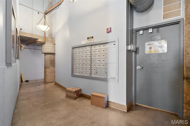 $279,000 | 2323 Locust Street, Unit 212, St. Louis, MO 63103