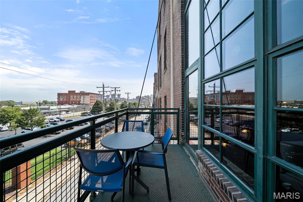 2323 Locust Street, Unit 212 St. Louis, MO 63103 - Photo 8 of 62
