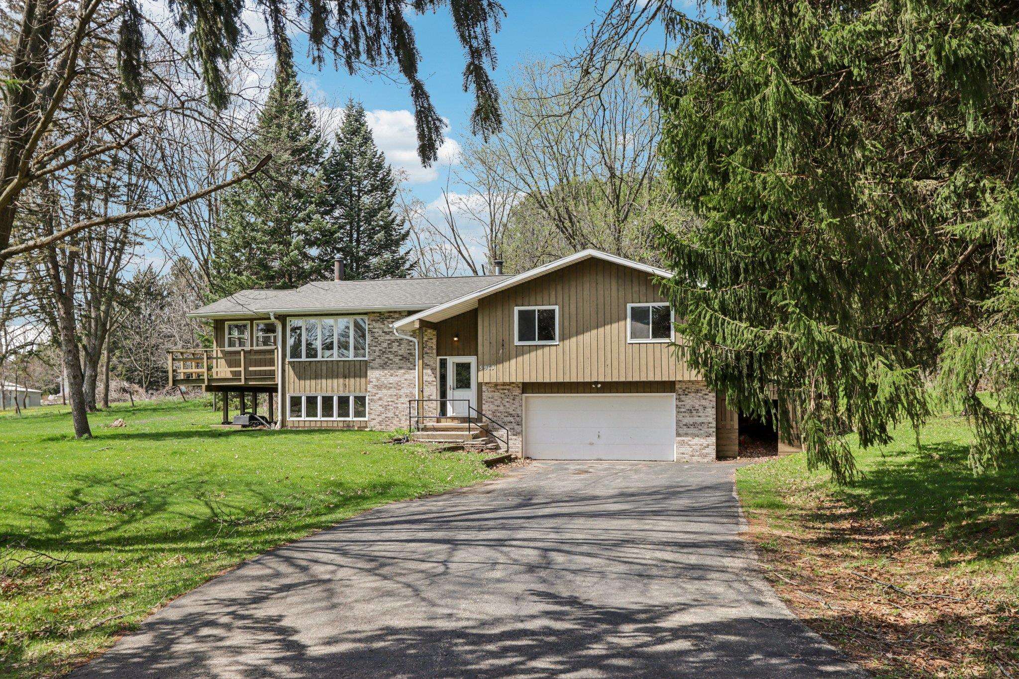 5963 Cherokee Valley Pass Waunakee, WI 53597 - Photo 5 of 46
