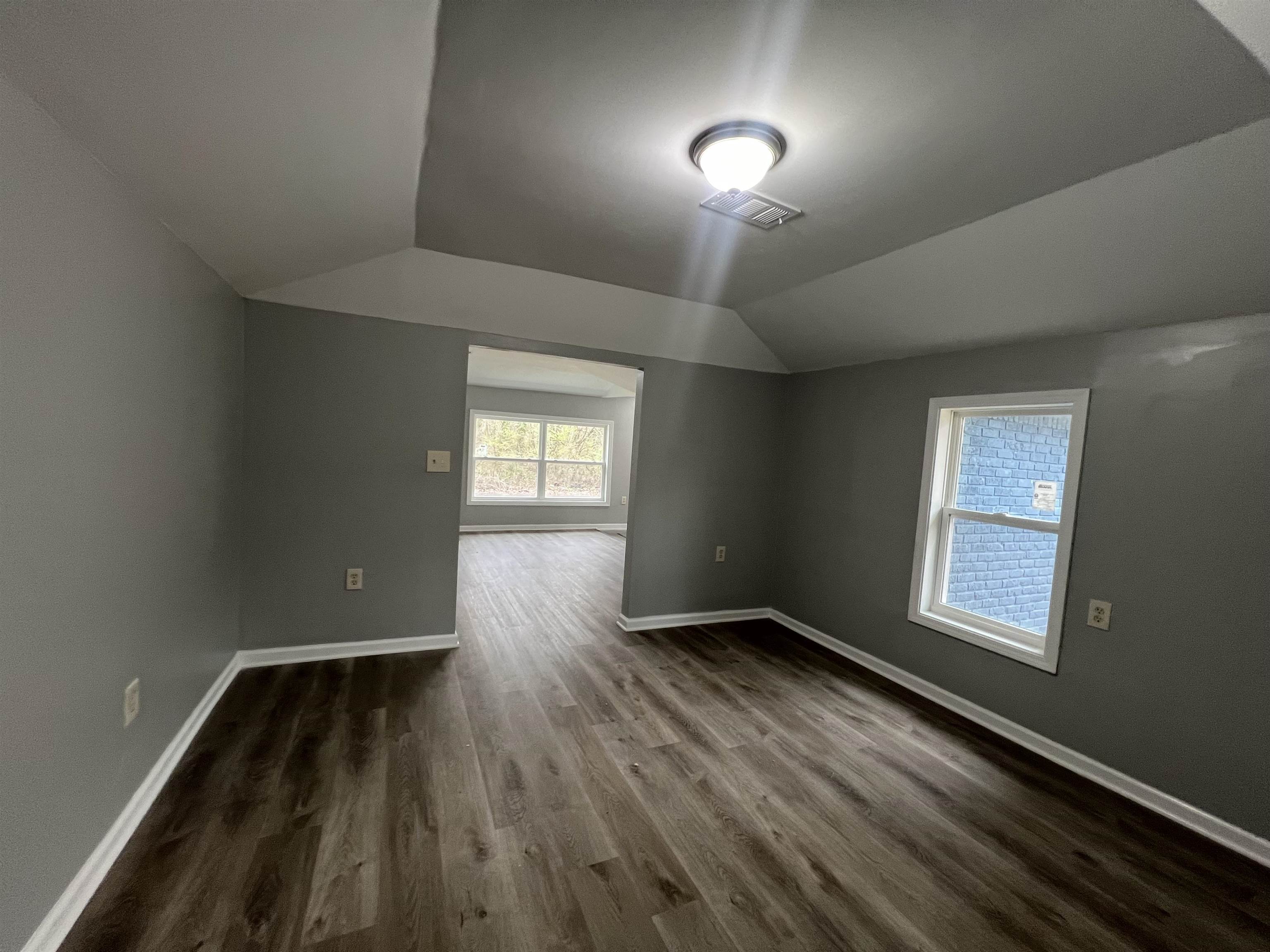 908 Nora Road Memphis, TN 38109 - Photo 12 of 15 Gallery Image 12