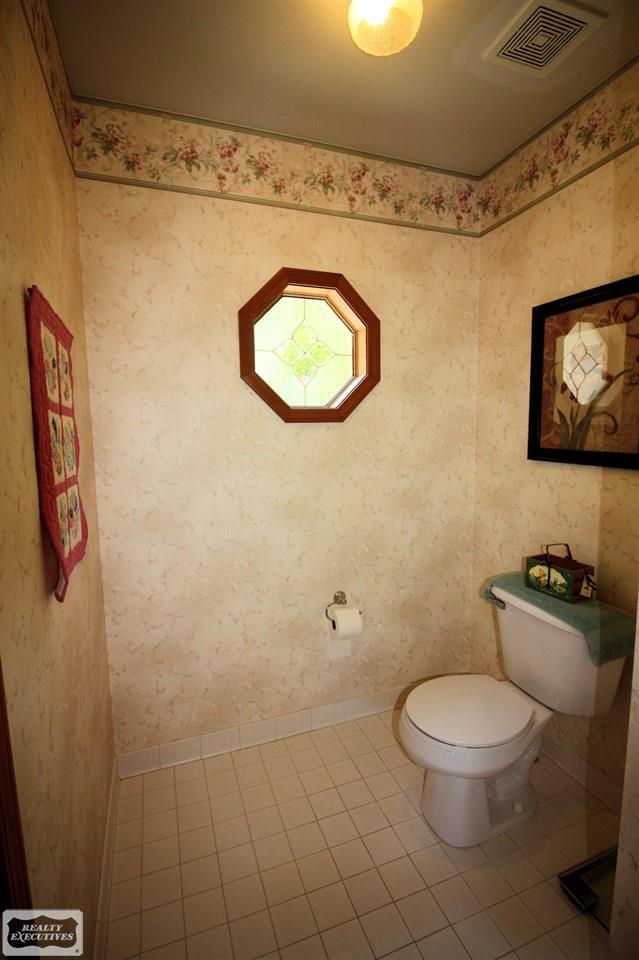 294 North Salem Romeo, MI 48065 - Photo 30 of 36 31336024-29.JPG