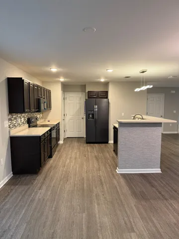 $2,600 | 6174 Jordans Pass Drive, Tallahassee, FL 32304