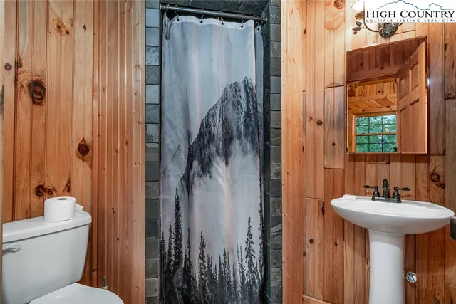 $599,000 | 164 Avery Co High School Road, Unit LOG #2, Newland, NC 28657