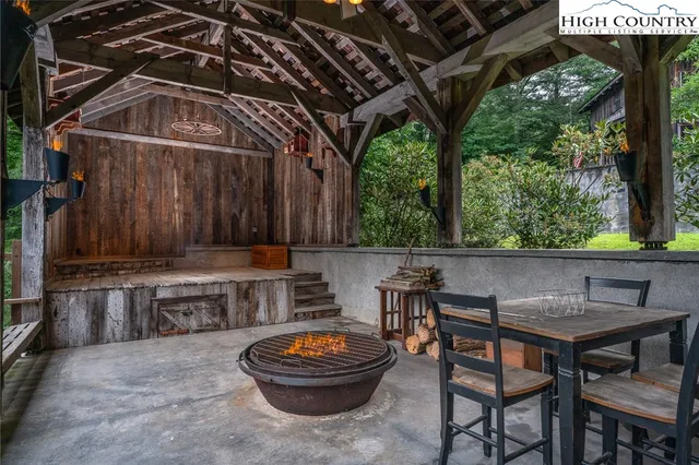 $599,000 | 164 Avery Co High School Road, Unit LOG #2, Newland, NC 28657