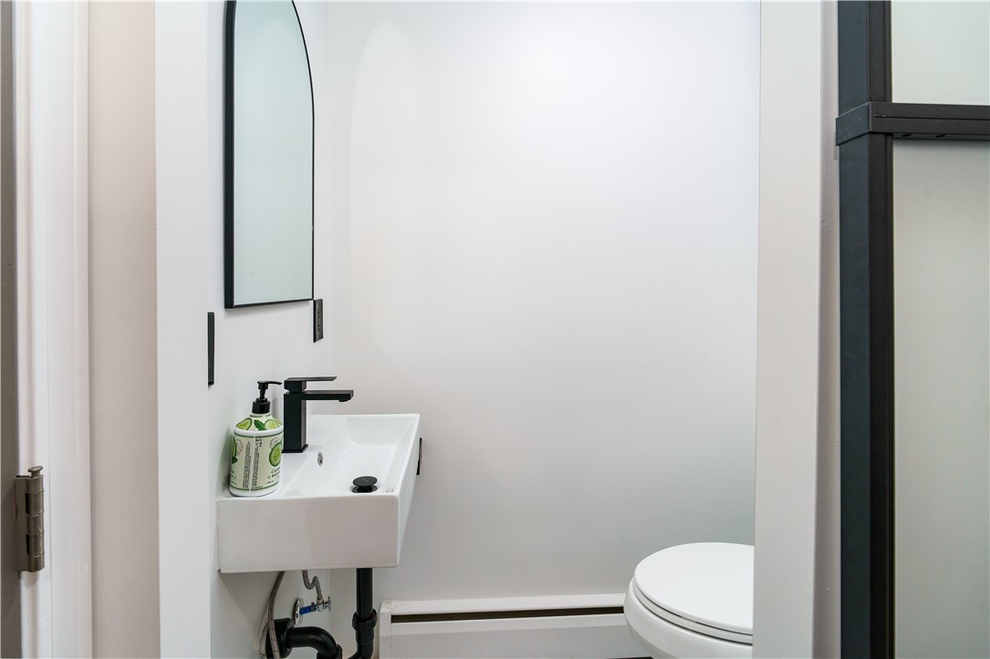 821 Post Road Warwick, RI 02888 - Photo 20 of 50