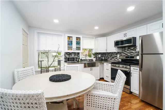 $550,000 | 821 Post Road, Warwick, RI 02888