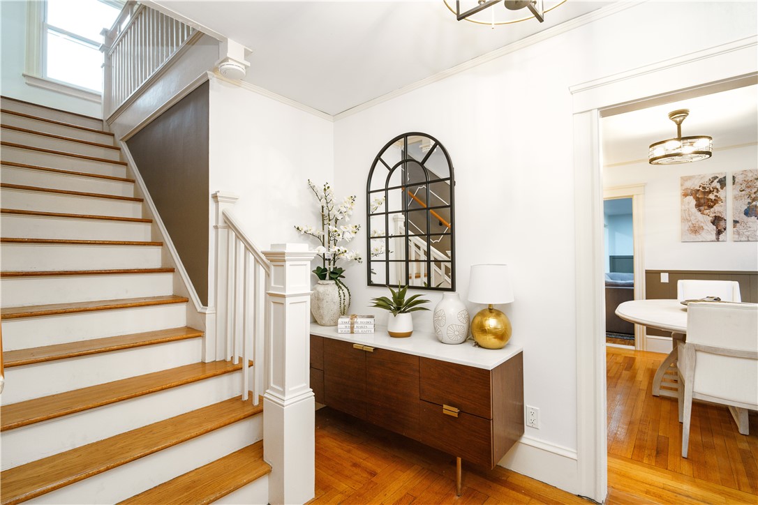 821 Post Road Warwick, RI 02888 - Photo 5 of 50