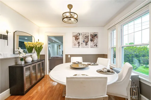 $550,000 | 821 Post Road, Warwick, RI 02888