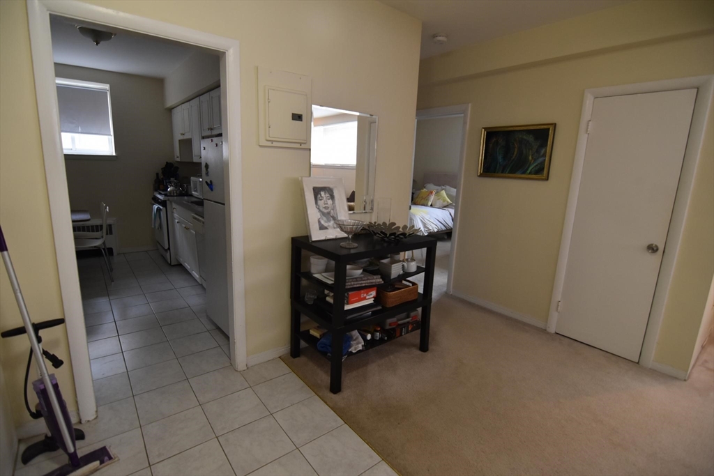 45 Green Street, Unit B2 Brookline, MA 02446 - Photo 10 of 12