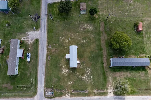 $139,500 | 1101 West Houston Avenue, Seadrift, TX 77983