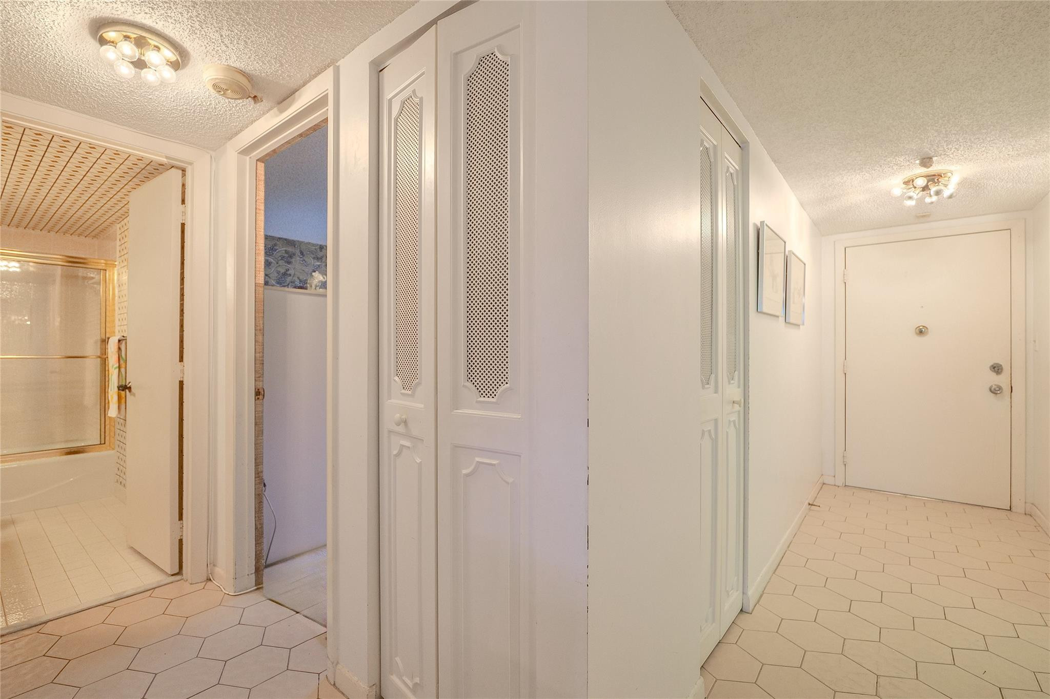 3910 Inverrary Boulevard, Unit 203B Lauderhill, FL 33319 - Photo 17 of 59 Photo 17