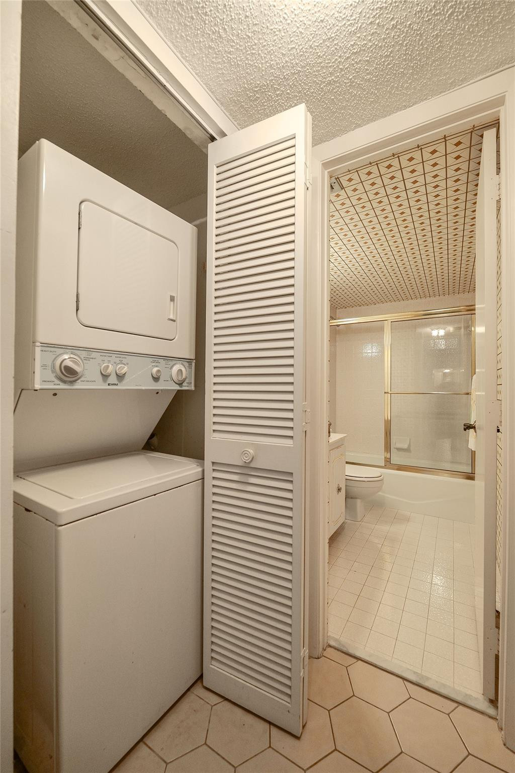 3910 Inverrary Boulevard, Unit 203B Lauderhill, FL 33319 - Photo 21 of 59 Photo 21