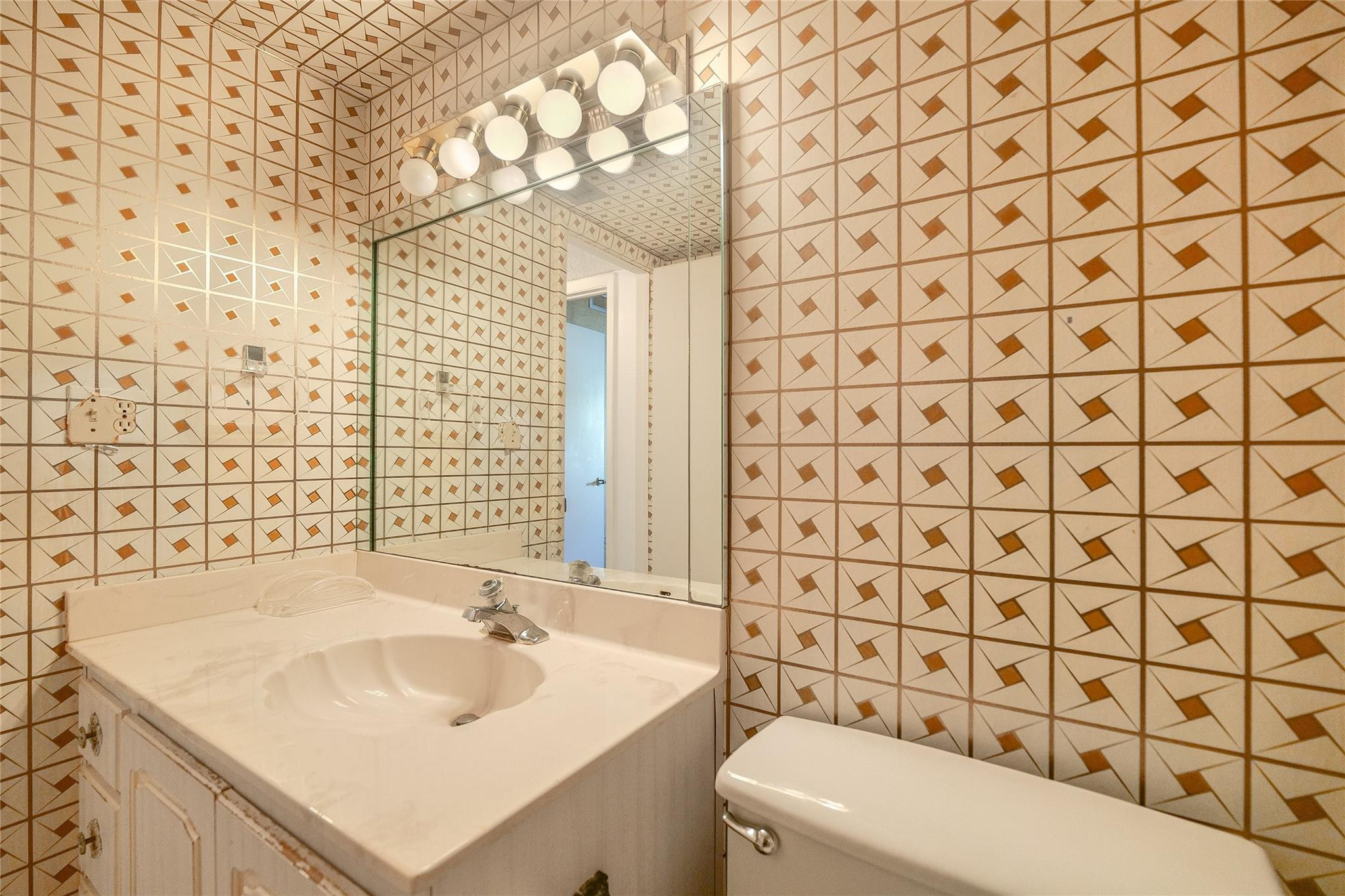 3910 Inverrary Boulevard, Unit 203B Lauderhill, FL 33319 - Photo 23 of 59 Photo 23