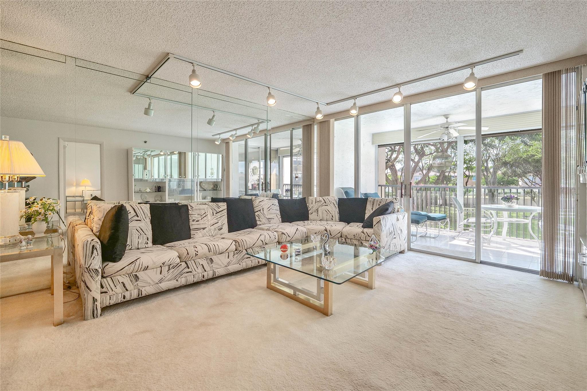 3910 Inverrary Boulevard, Unit 203B Lauderhill, FL 33319 - Photo 5 of 59 Photo 5