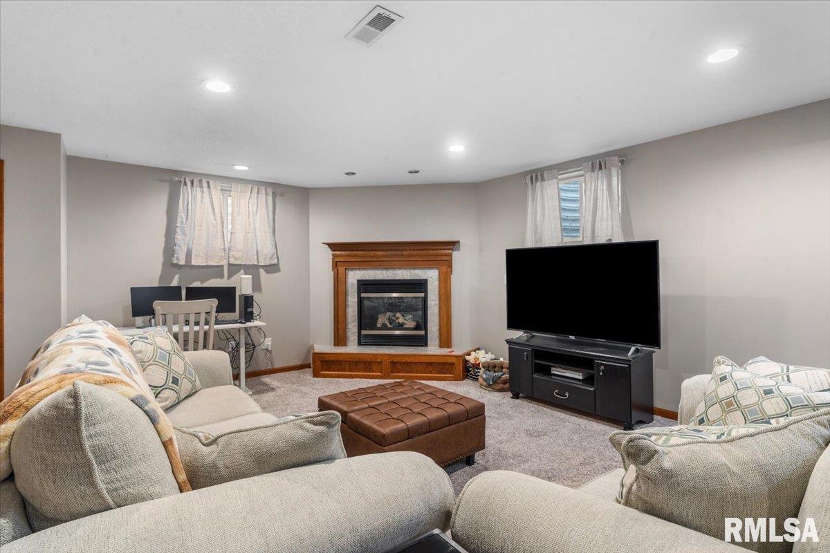 6808 Ninebark Drive Springfield, IL 62712 - Photo 32 of 45