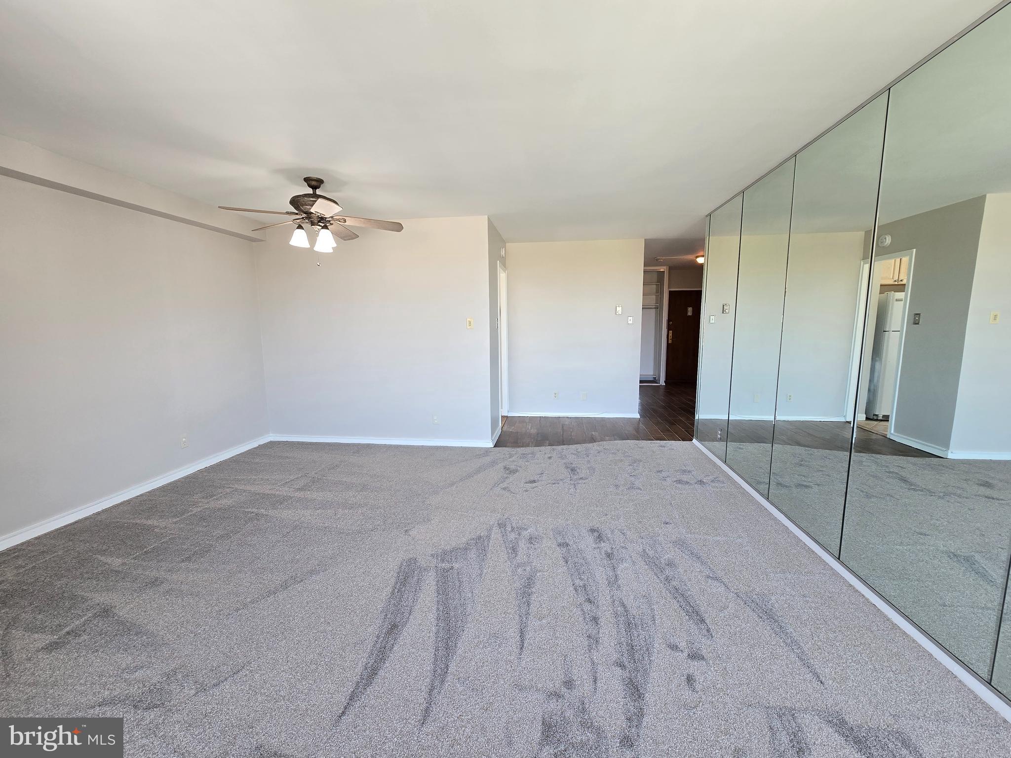 1435 4th Street Southwest, Unit B712 Washington, DC 20024 - Photo 11 of 17 Living room