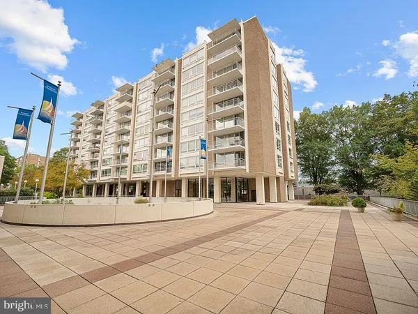 $3,000 | 1435 4th Street Southwest, Unit B712, Washington, DC 20024