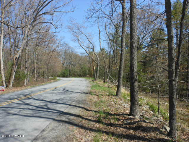 1096 Milford Road Dingmans Ferry, PA 18328 - Photo 4 of 7