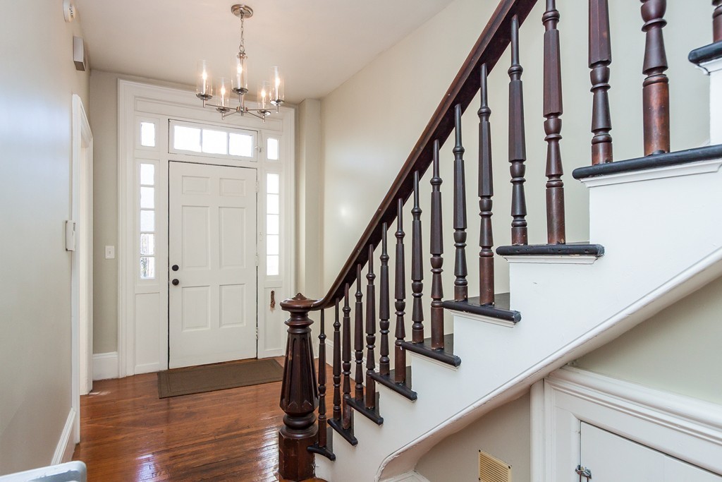 31 Madison Avenue Springfield, MA 01105 - Photo 2 of 30