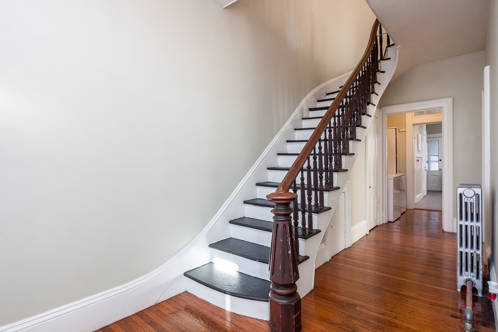 31 Madison Avenue Springfield, MA 01105 - Photo 3 of 30